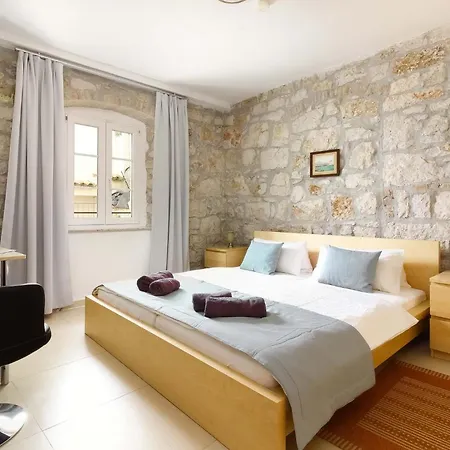 Perlina - For Two People With Terrace Apartmán *